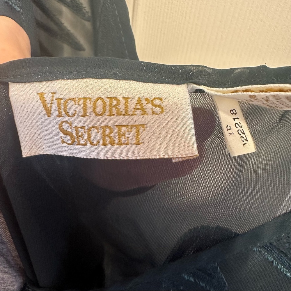 VICTORIA’S Secret Vintage Gold Label Slip Dress / Nightgown and Robe Size Large - Picture 5 of 13
